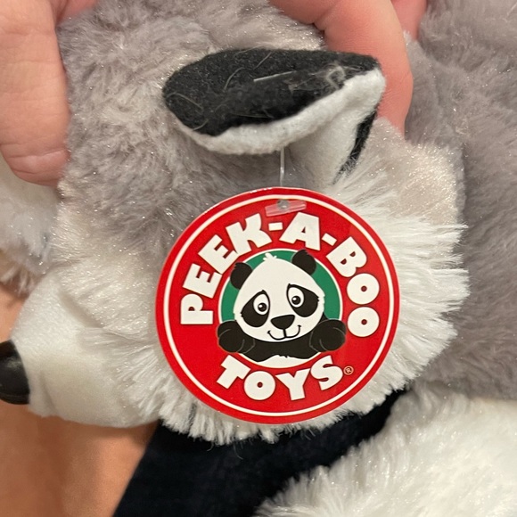 Peekaboo Husky Wolf pup plush NWT - Picture 2 of 2